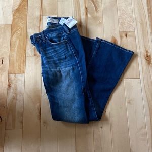 NWT Hollister Low Rise Boot Jeans